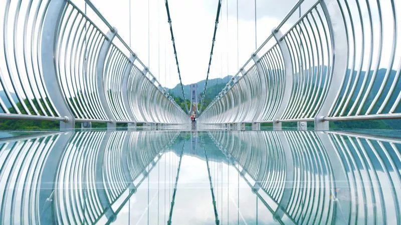 浙江省三门县潘家小镇玻璃景观桥项目